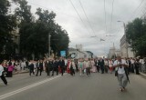 В Калуге прошло шествие выпускников 2026