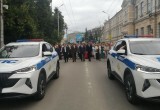 В Калуге прошло шествие выпускников 2026