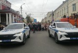 В Калуге прошло шествие выпускников 2026