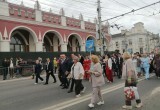 В Калуге прошло шествие выпускников 2026