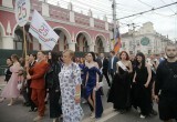 В Калуге прошло шествие выпускников 2026