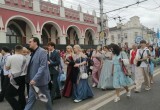 В Калуге прошло шествие выпускников 2026