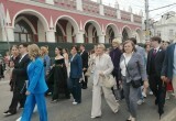 В Калуге прошло шествие выпускников 2026