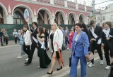 В Калуге прошло шествие выпускников 2026