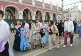 В Калуге прошло шествие выпускников 2026