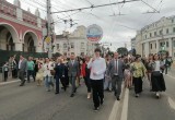 В Калуге прошло шествие выпускников 2026