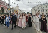 В Калуге прошло шествие выпускников 2026