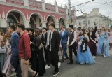 В Калуге прошло шествие выпускников 2026