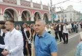 В Калуге прошло шествие выпускников 2026