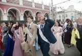 В Калуге прошло шествие выпускников 2026