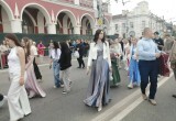 В Калуге прошло шествие выпускников 2026
