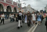 В Калуге прошло шествие выпускников 2026