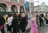 В Калуге прошло шествие выпускников 2026