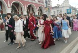 В Калуге прошло шествие выпускников 2026