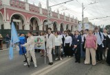В Калуге прошло шествие выпускников 2026
