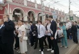 В Калуге прошло шествие выпускников 2026