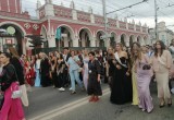 В Калуге прошло шествие выпускников 2026