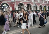 В Калуге прошло шествие выпускников 2026