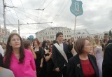 В Калуге прошло шествие выпускников 2026