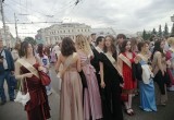 В Калуге прошло шествие выпускников 2026
