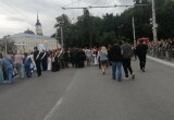 В Калуге прошло шествие выпускников 2026