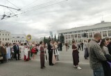 В Калуге прошло шествие выпускников 2026
