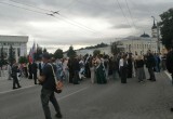 В Калуге прошло шествие выпускников 2026