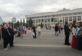 В Калуге прошло шествие выпускников 2026
