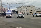 В Калуге прошло шествие выпускников 2026