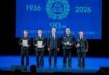 Владислав Шапша передал сотрудникам ДПС ключи от новых мотоциклов