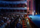 Владислав Шапша передал сотрудникам ДПС ключи от новых мотоциклов