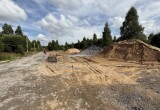 После жалоб многодетных семей в калужском селе начали делать дороги