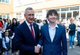 Владислав Шапша принял участие в Дне знаний в калужской школе №45