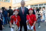 Владислав Шапша принял участие в Дне знаний в калужской школе №45