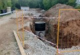 В микрорайоне Кубяка ремонтируют канализационный коллектор и водопровод