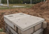 В микрорайоне Кубяка ремонтируют канализационный коллектор и водопровод