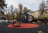 В Центральном парке Калуги открыли новую детскую площадку и туалет