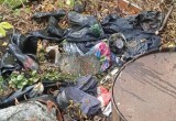 Как? А главное - зачем? Калужане спустили куртку в канализацию и забили коллектор